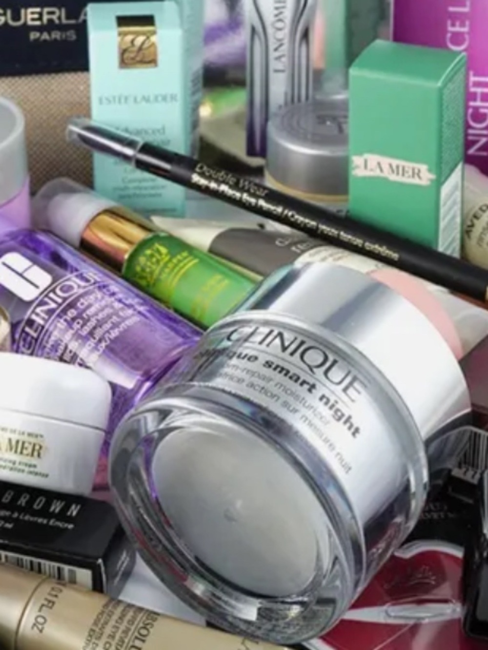LUX MAKEUP PULL AS SHOWN